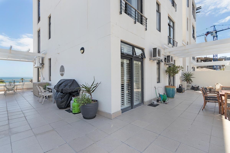 To Let 2 Bedroom Property for Rent in Sea Point Western Cape